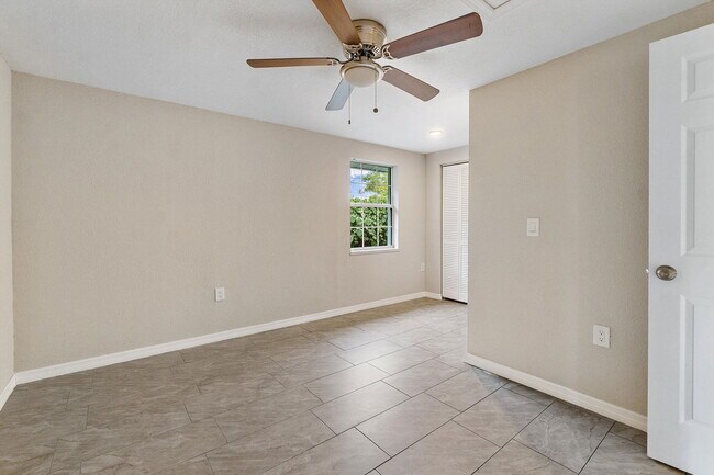 Building Photo - 509 Beverly Ave NW