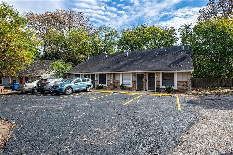 Building Photo - 3446 Willowrun Dr