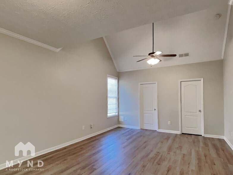 Building Photo - 9033 Aldbury Dr