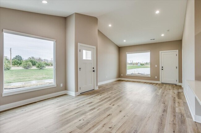 Building Photo - Northgate-Maxine Plan