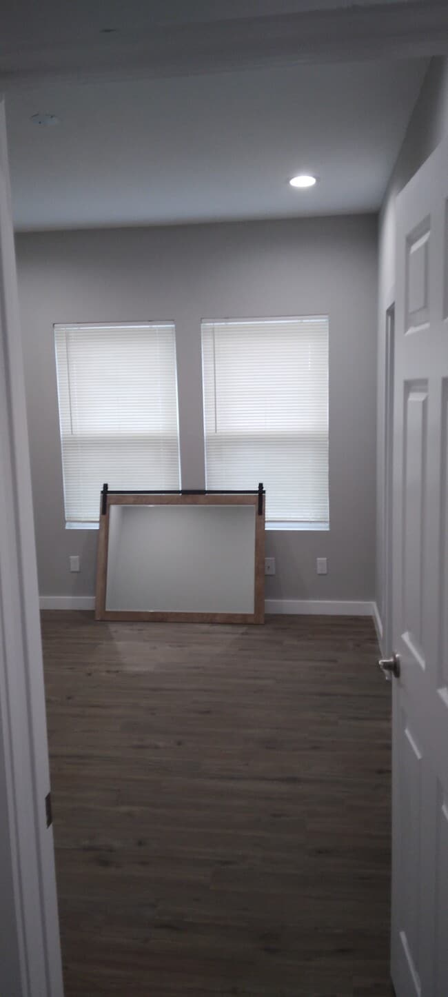 Building Photo - 1517 Mardell St