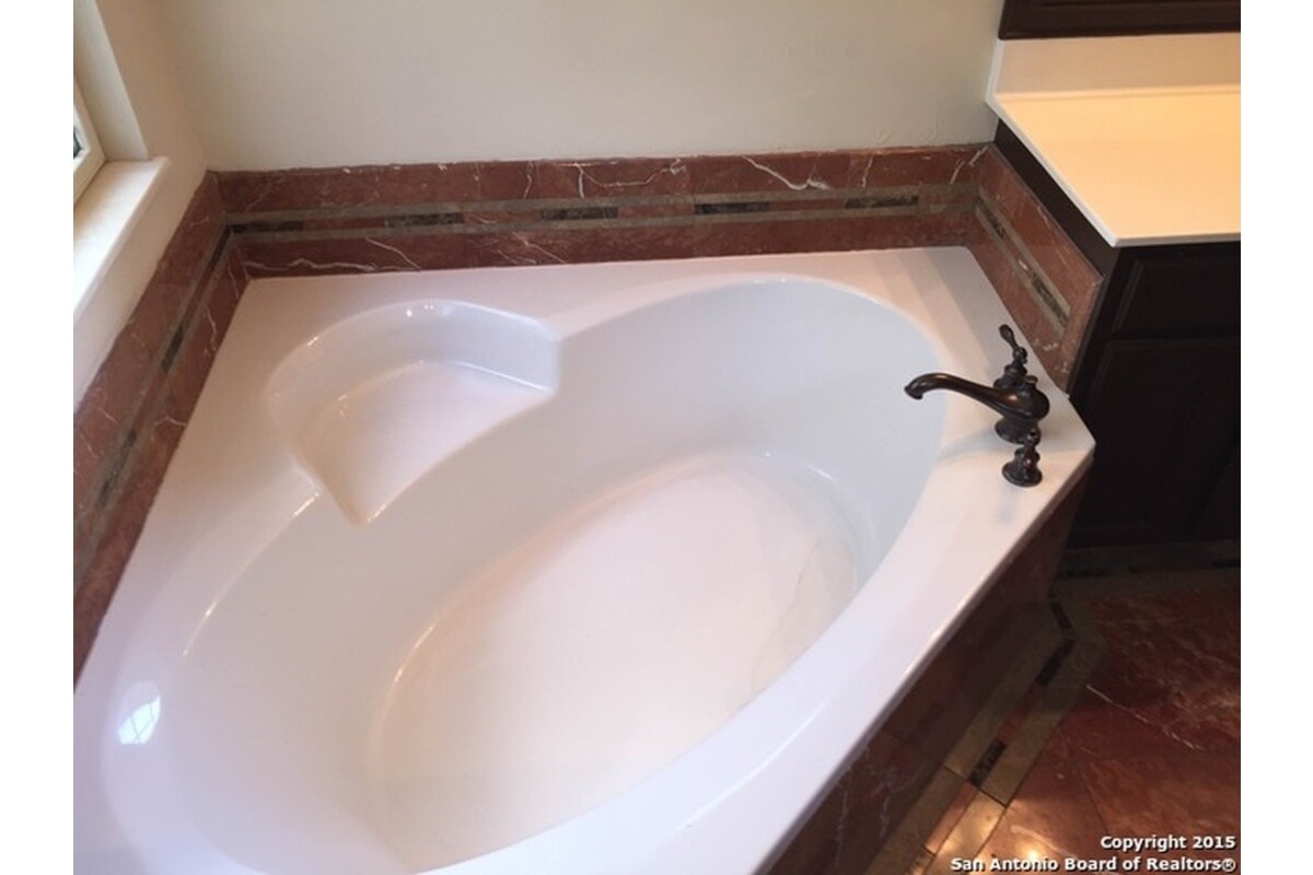 Building Photo - 9835 Ramblin River Dr