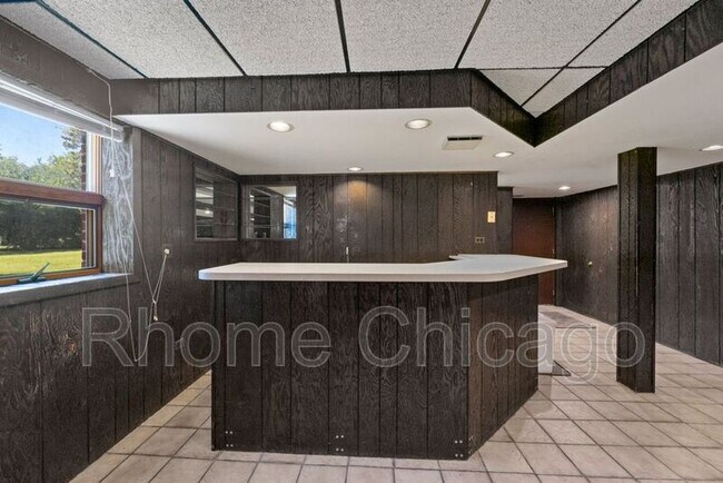 Building Photo - 1709 S Highland Ave