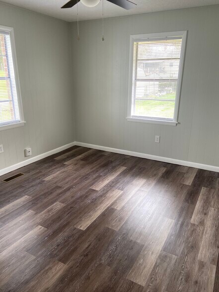 Building Photo - 59 Polk Cir