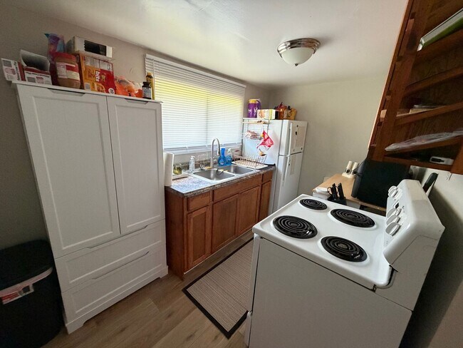 Building Photo - Charming 2-Bedroom Home in Washington, PA