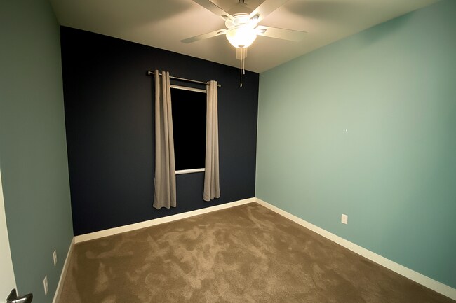 Building Photo - Charming 2-Bed / 2.5-Bath Townhouse in the...