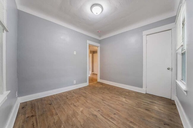 Building Photo - 2145 W 100th St