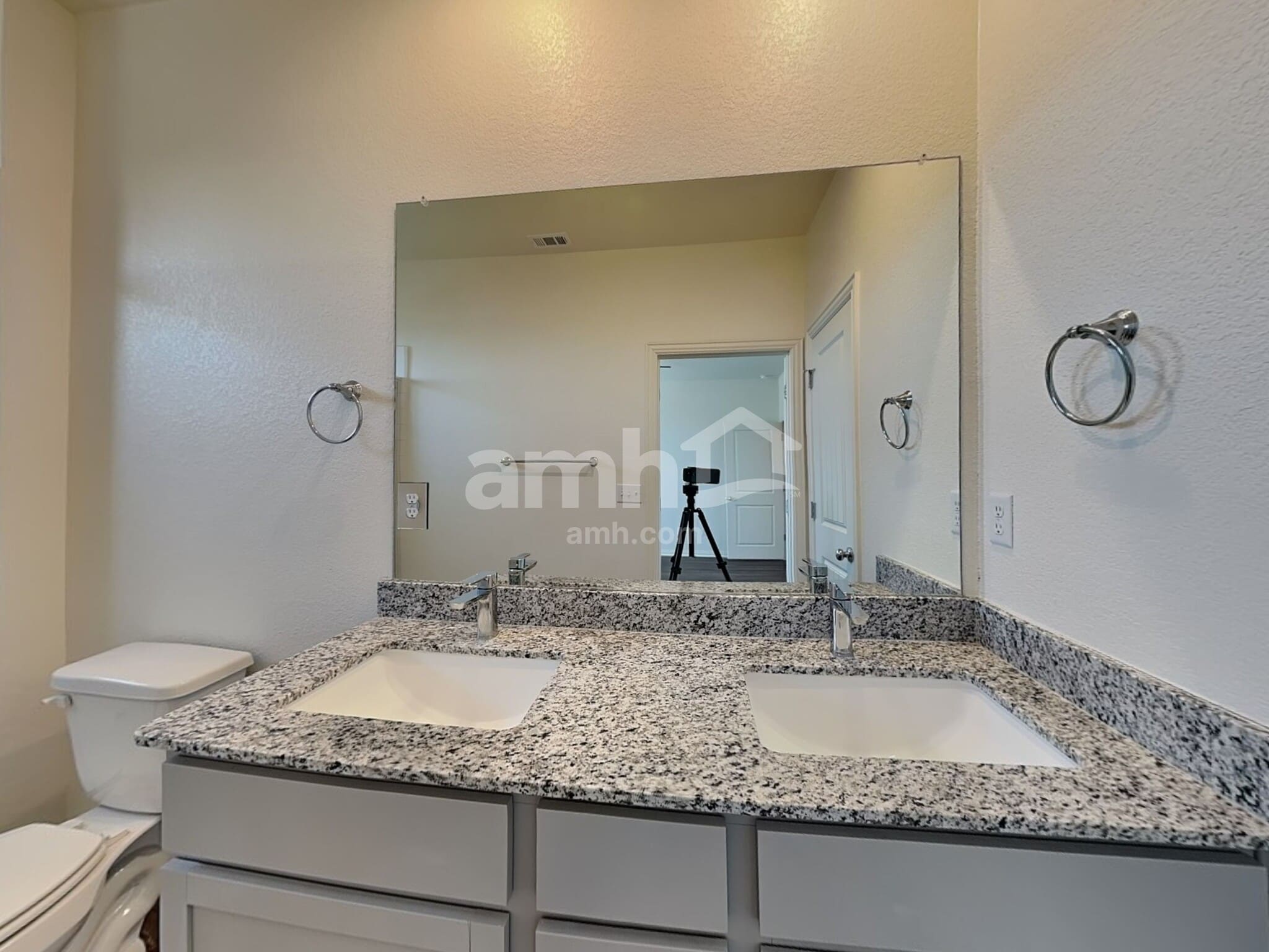 Building Photo - 337 Pebble Beach Run