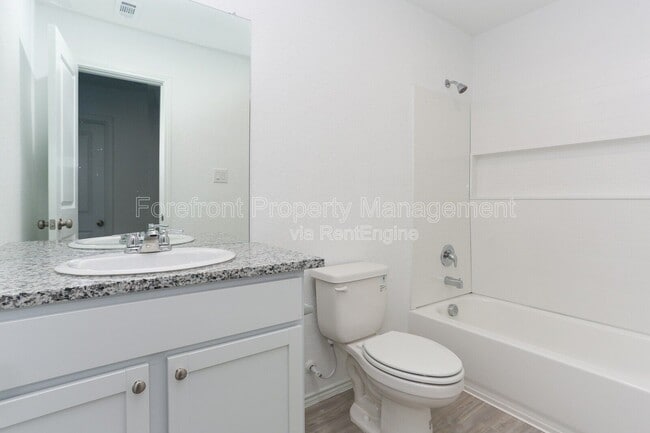 Building Photo - 6503 Scarecrow Wy