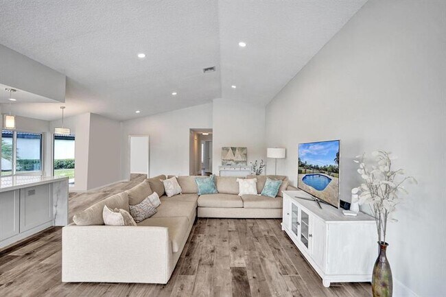 Building Photo - 21464 Bridgeview Dr