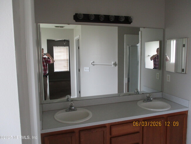 Building Photo - 3285 Avalon Dr