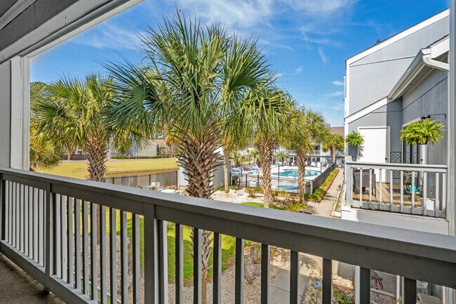 Building Photo - 76 S Reindeer Rd