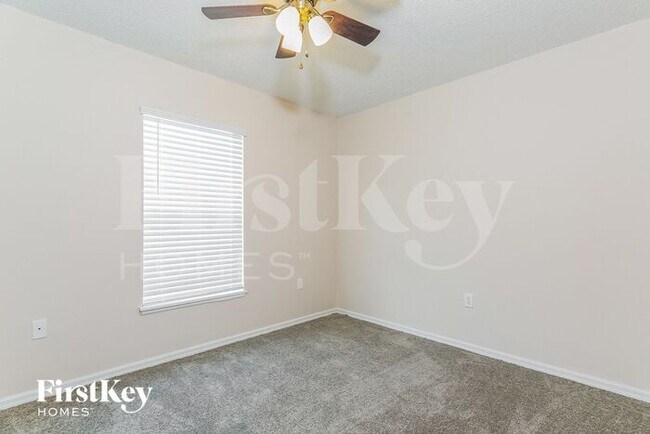 Building Photo - 711 Hamster Way