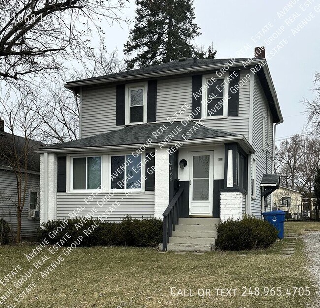 Primary Photo - 1068 Lakeview St
