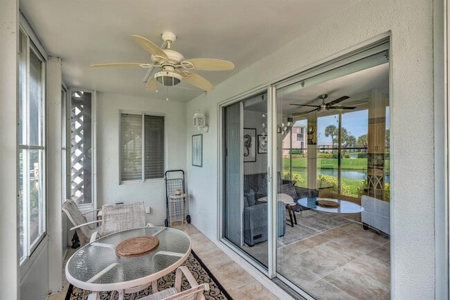 Building Photo - 353 S US Hwy 1