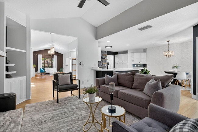 Building Photo - 2606 Monaco Terrace