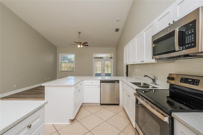 Building Photo - 3300 Hickman Ave