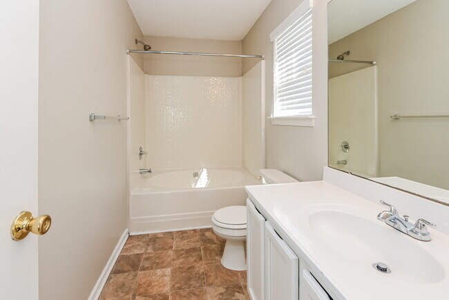 Building Photo - 2436 Celosia Dr