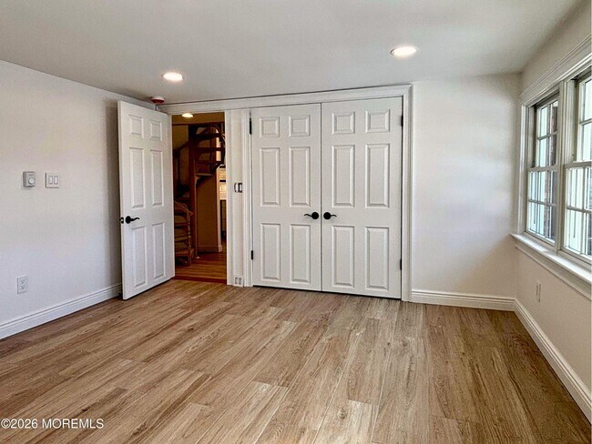 Building Photo - 2364 E Hurley Pond Rd