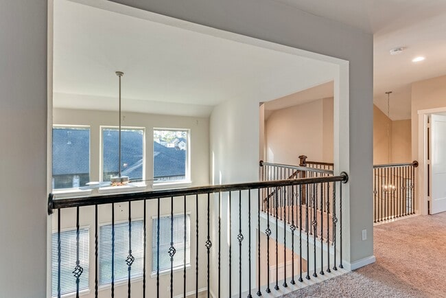 Building Photo - 104 Windflower Track Ct