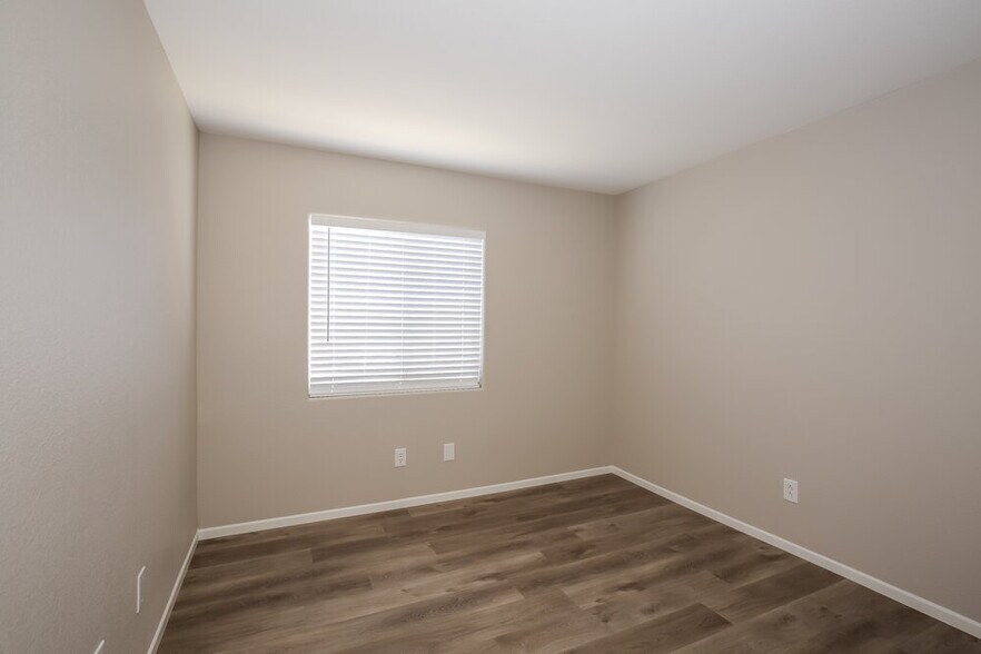 Building Photo - 5109 Backwoodsman Ave