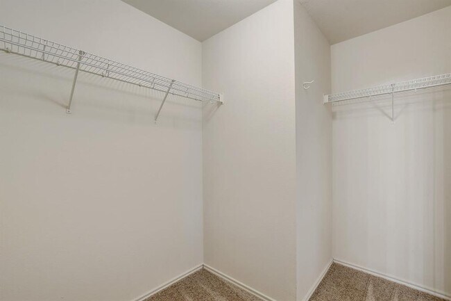 Building Photo - 361 Carriage Way