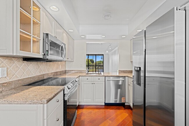 Building Photo - 1266 S Military Trail