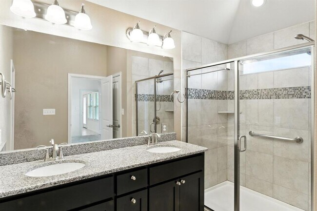 Building Photo - 237 Red Granite Dr