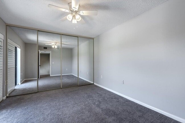Building Photo - 117 1st Way