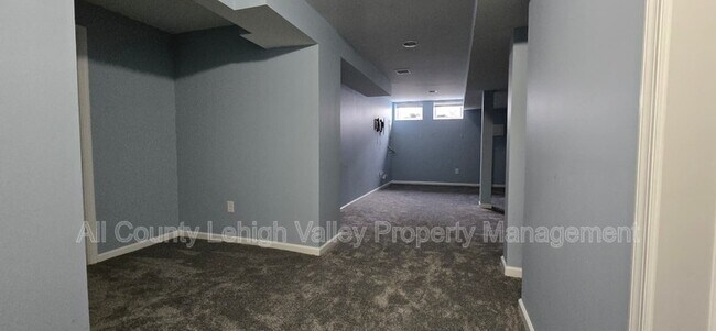 Building Photo - 4413 Stole Rd