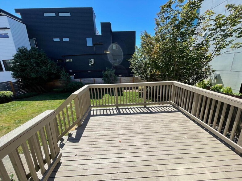 Building Photo - 2637 NW 63rd St