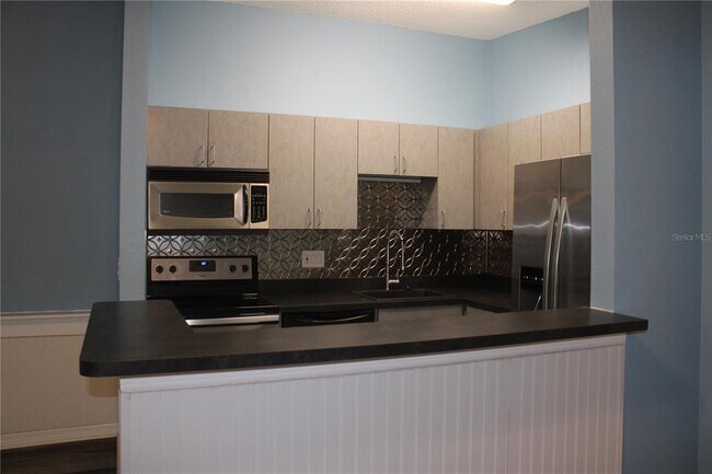 Building Photo - 3295 Fox Chase Cir