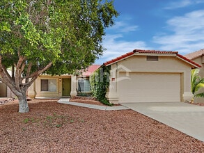 Building Photo - 11583 W Holly St