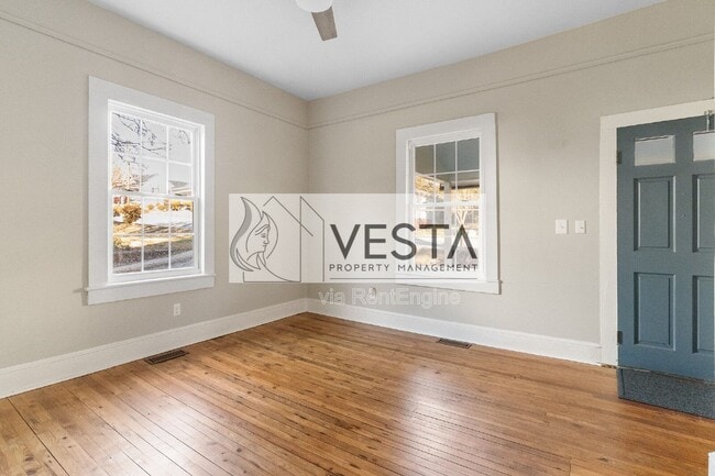 Building Photo - 555 Baldwin Ave