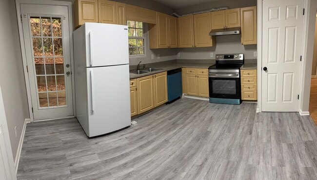 Building Photo - Lovely 2 Bed/1Bath Condo for Lease in Doraville