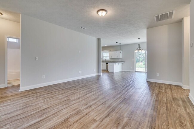 Building Photo - 340 Fox Haven Dr