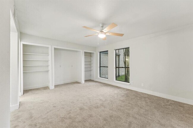 Building Photo - 18118 Lakeside Ln