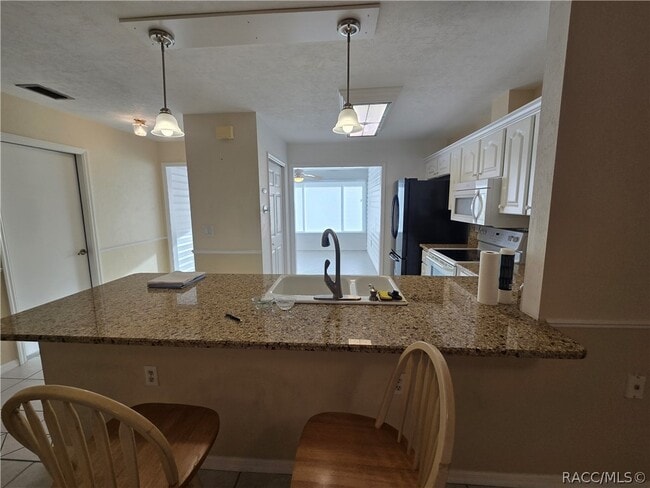 Building Photo - 2280 N Hardee Point