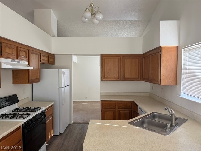 Building Photo - 6428 Old Colonial Way