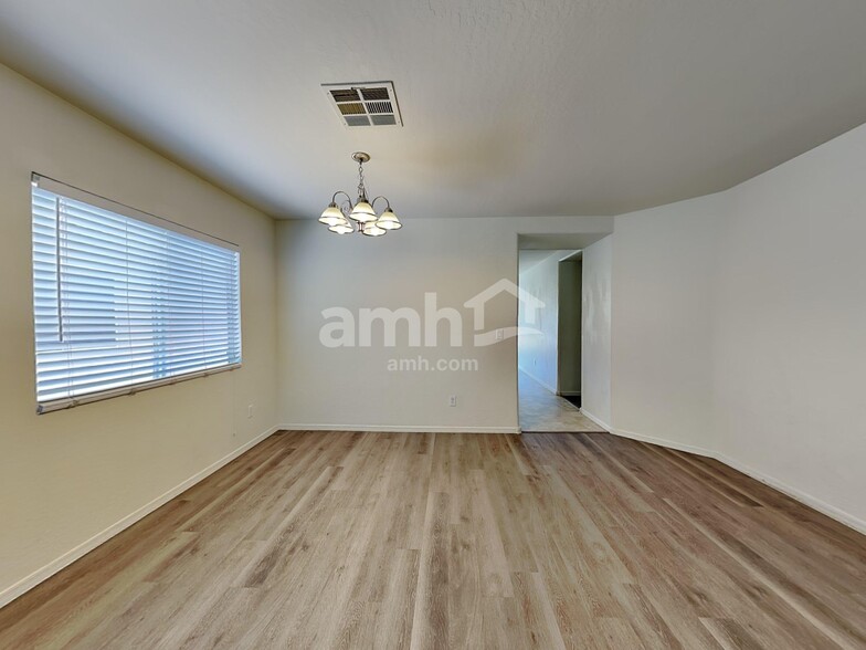 Building Photo - 11635 W Retheford Rd
