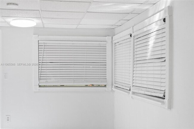 Building Photo - 5831 Taylor St