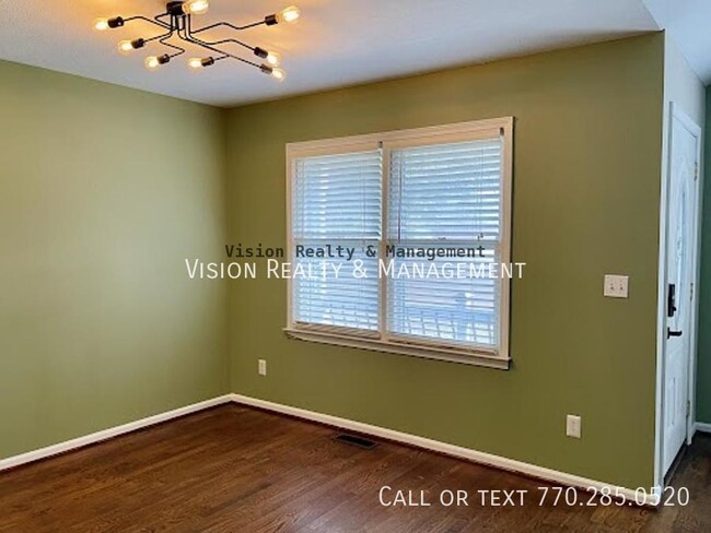 Building Photo - Move in Ready! 3BD/2BA Home in Carrollton