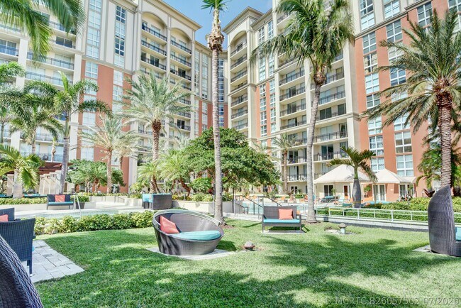 Building Photo - 550 Okeechobee Blvd