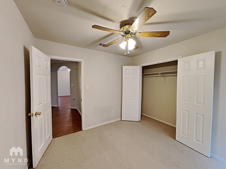 Building Photo - 6539 Estes Flats