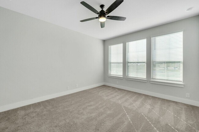Building Photo - Beautiful Modern 4 Bedroom Townhome Close to Lackland! Sorento Floorplan