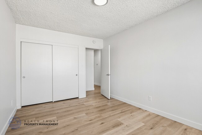 Building Photo - 1458 Marine Ave.