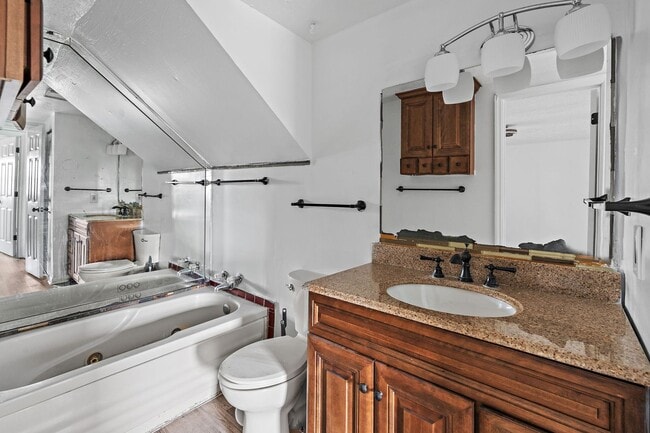 Building Photo - 4068 Boyd Dr