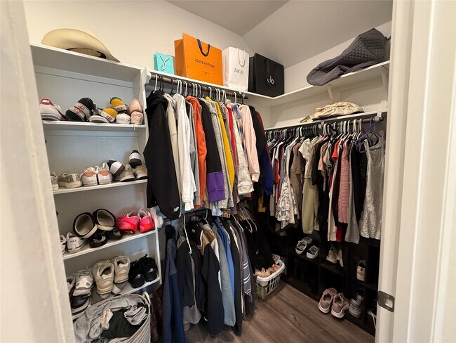 Building Photo - 2830 Paradise Rdg Wy