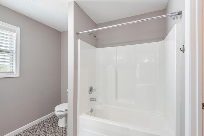 Building Photo - 6964 Holliday Park Ln