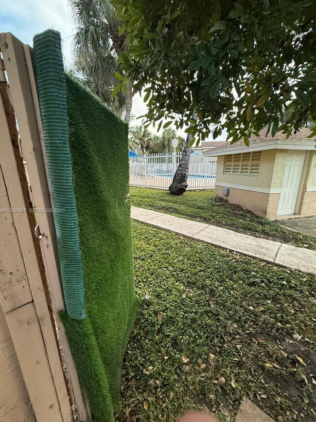 Building Photo - 4210 NW 79th Ave